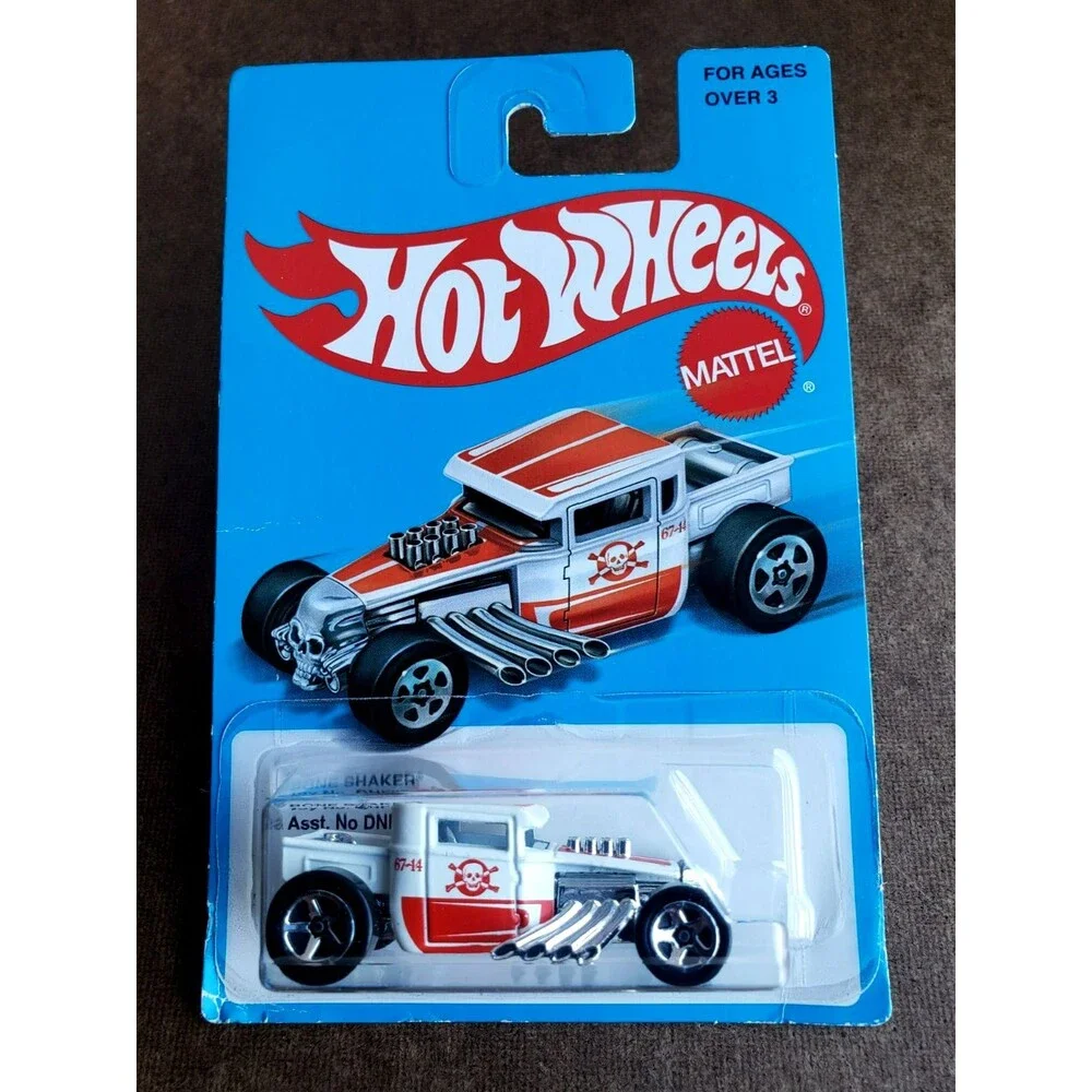 2016 Hot Wheels BONE SHAKER Matte White RETRO STYLE SERIES Toy #DNF27 1:64 5-SP